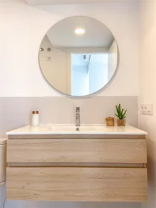 Reforma baño moderno L'aeixeta